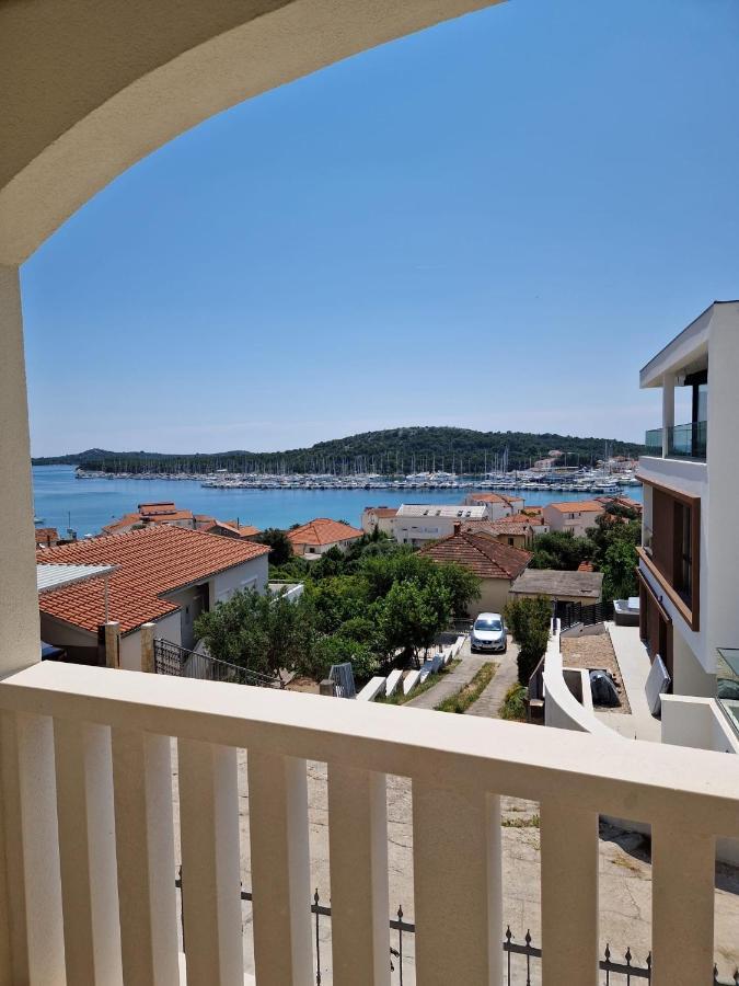 Apartments Sandra Rogoznica  Exterior foto